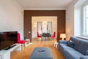 JOIVY Family friendly Apt for 6, near Royal Palace Museum